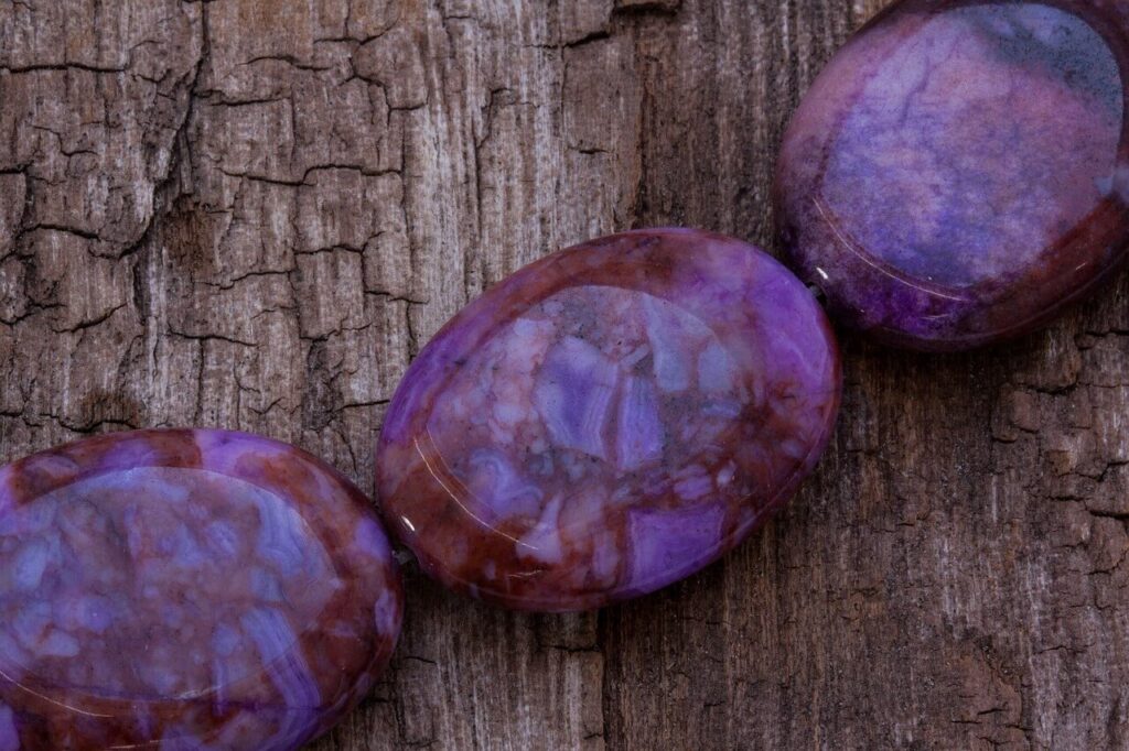 purpurite, mineral, framework silicate